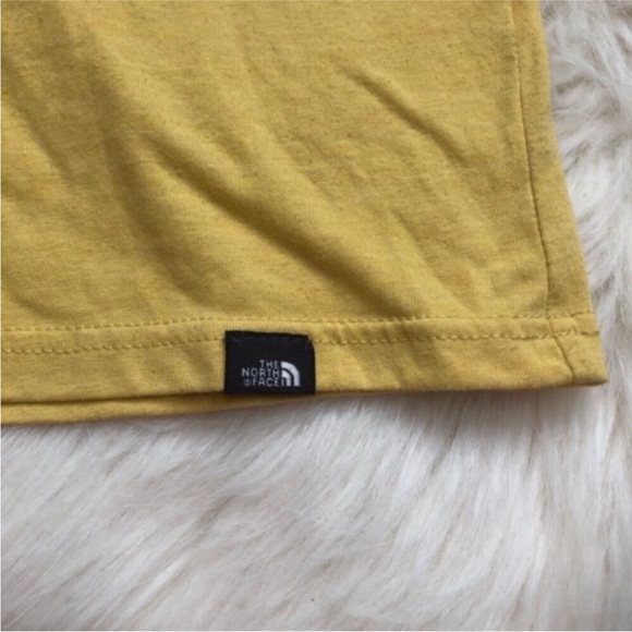 The North Face Classic Fit Tee - Picture 4 of 4